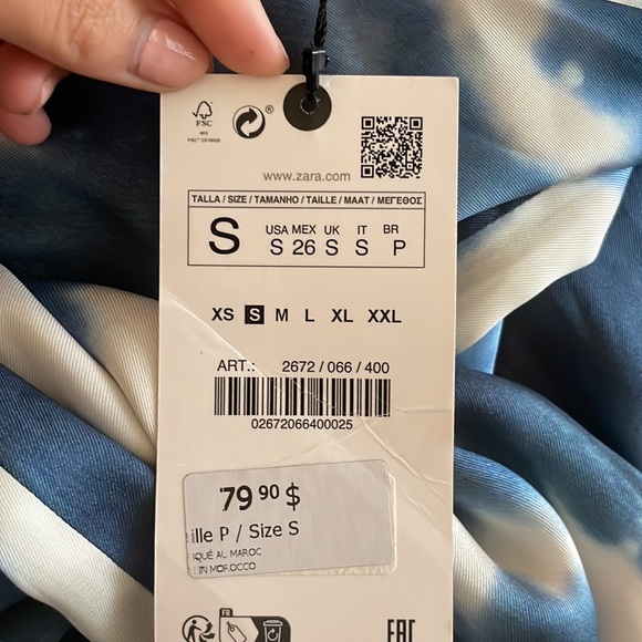 Zara blue and white flowy satin effect printed pants - Picture 3 of 3